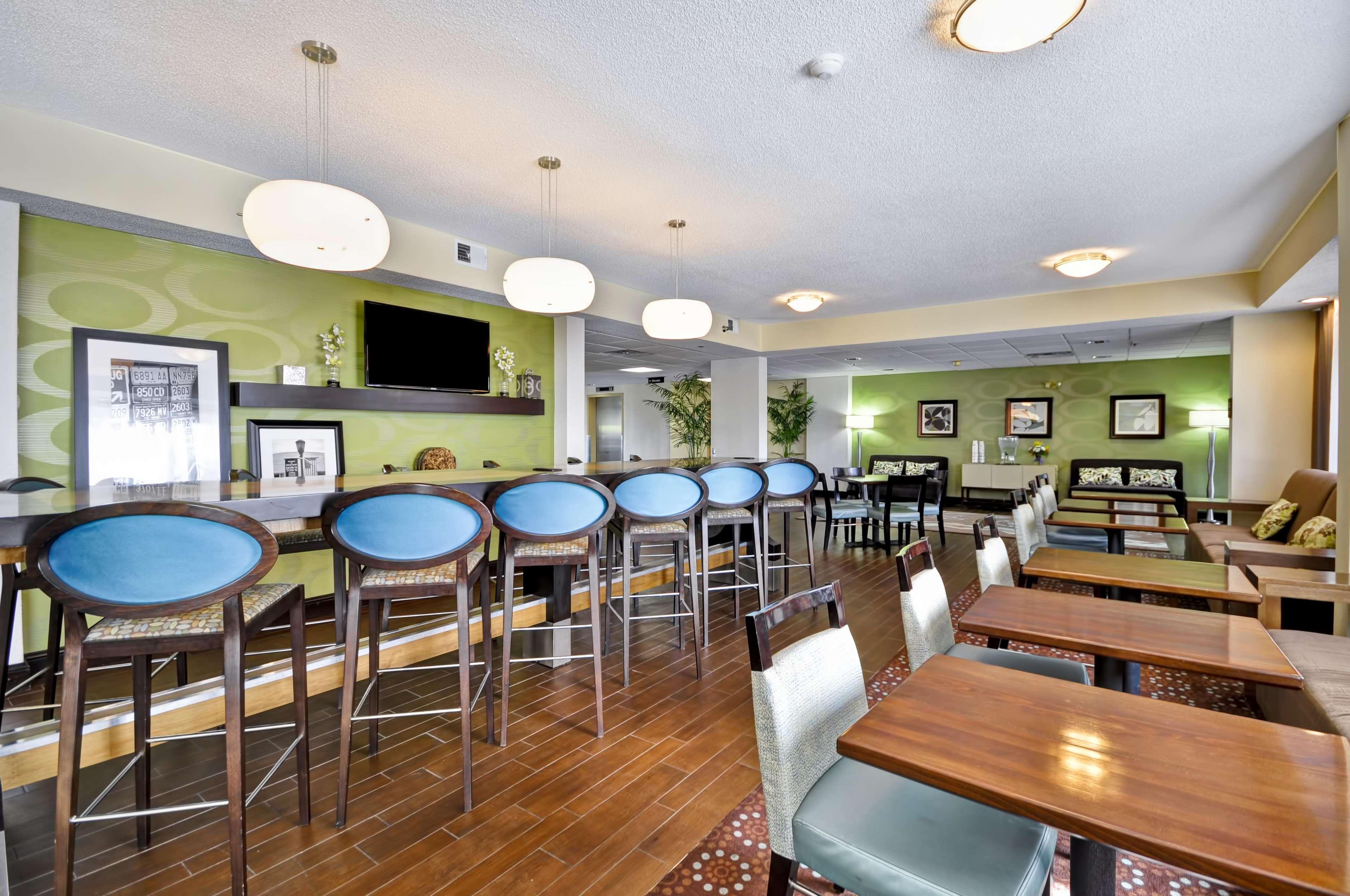 Hampton Inn Columbus/Дублин Экстерьер фото