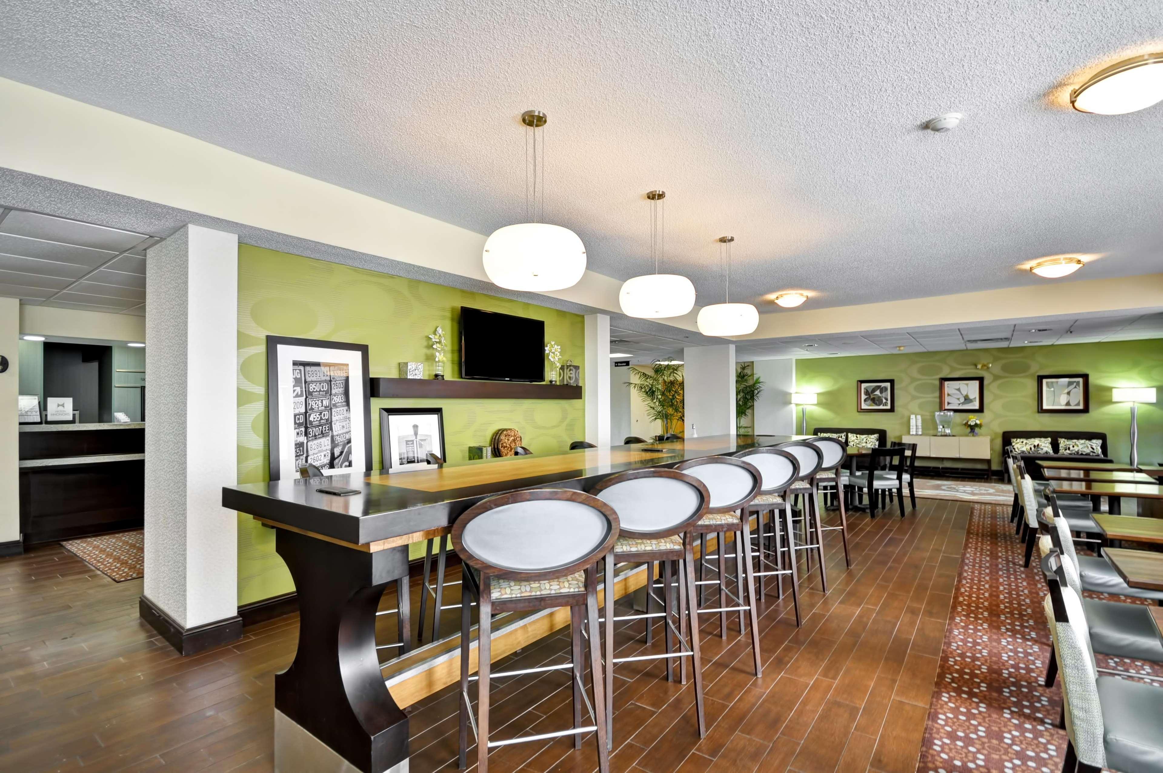 Hampton Inn Columbus/Дублин Экстерьер фото